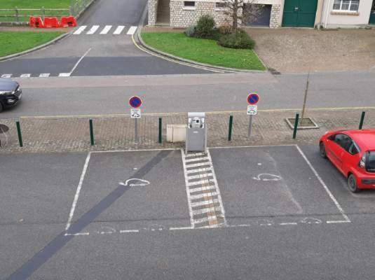Le Plain Pied Sur Place Le Mêle-sur-Sarthe Kültér fotó